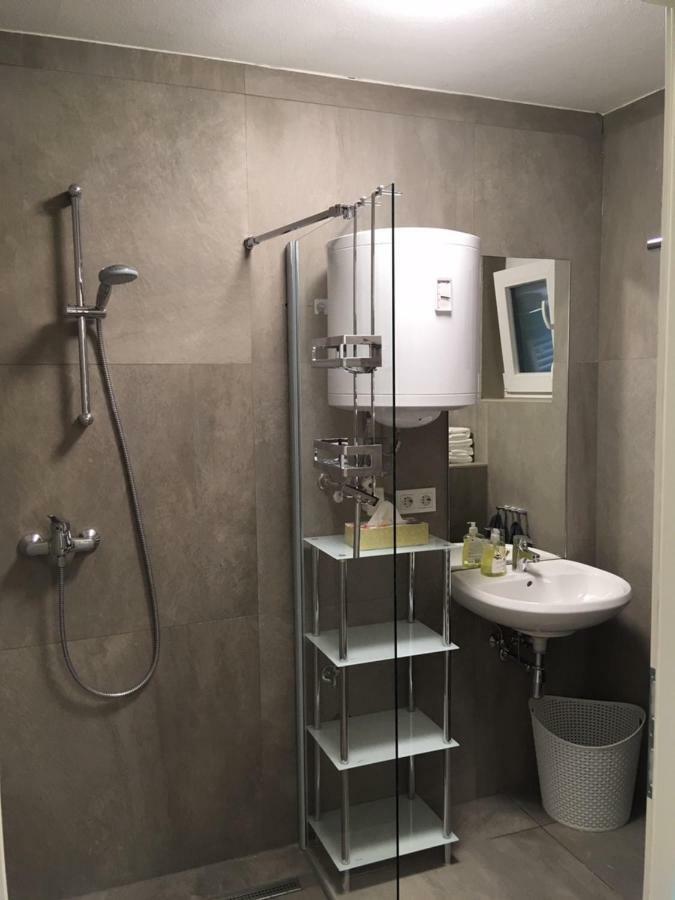 Rooms St. Lorenzen Hermagor Esterno foto